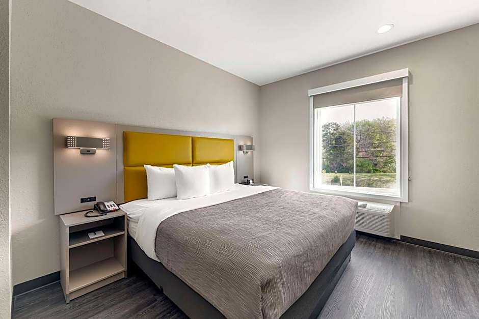 Quality Inn & Suites Joelton - Nashville