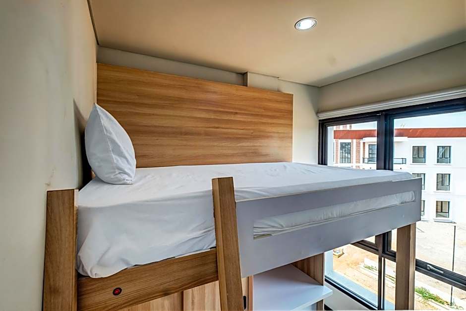 OYO Life 93289 Jelita Residence 2