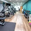 Holiday Inn Express Hotel & Suites Roseville - Galleria Area By IHG