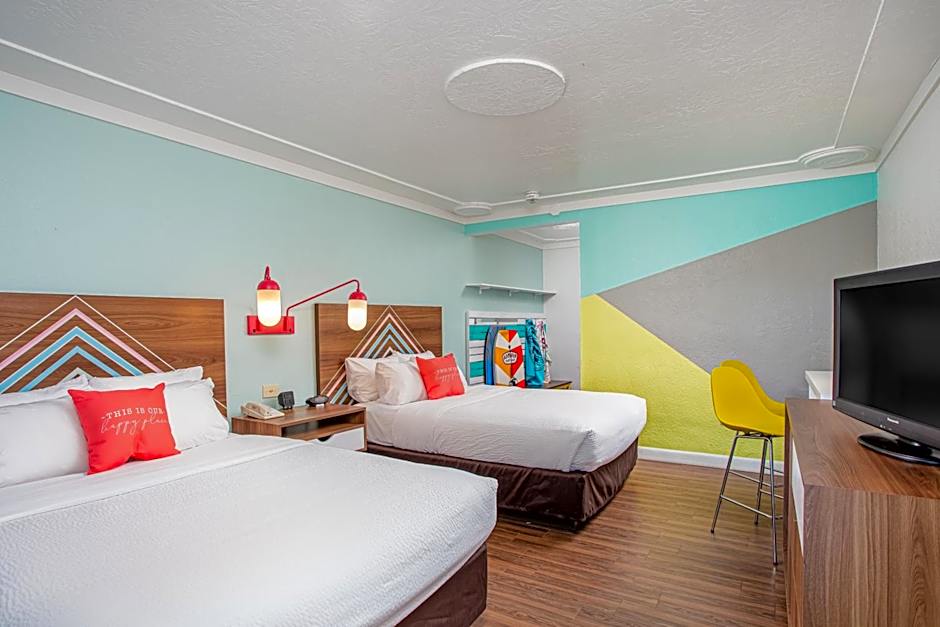 Beachside Hotel and Suites