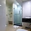Classic Kameo Hotel & Services Apartment
