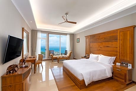 Deluxe room with sea view and 10% discount on SPA treatments