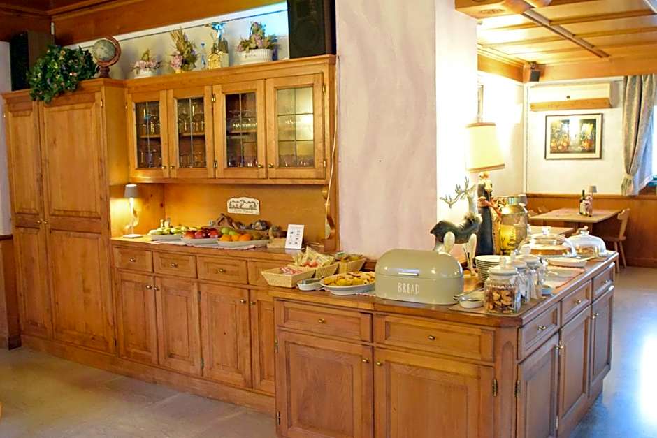 Albergo Miravalle-Tre Cime Views