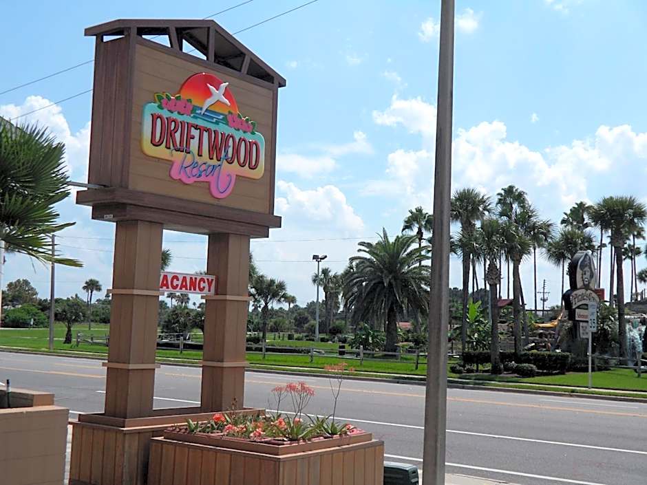 Driftwood Beach Motel