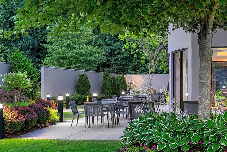 Courtyard by Marriott Providence Lincoln