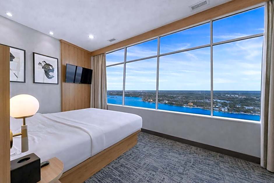 Tower Hotel at Fallsview