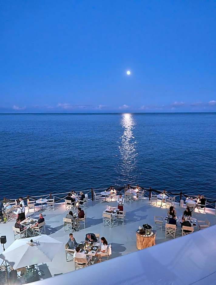 The Cliff Bay - PortoBay