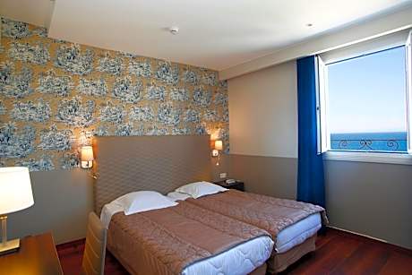 Twin Room with Sea View