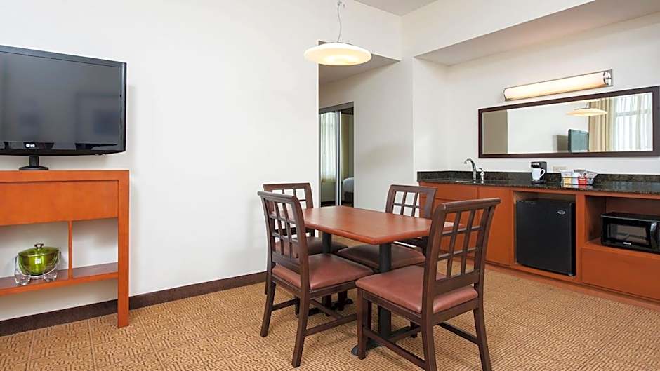 Hyatt Place Des Moines Downtown