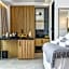 SAVUS Boutique Hotel