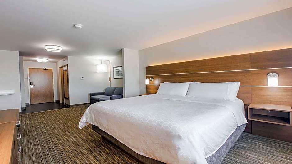 Holiday Inn Express & Suites-Regina-South By IHG