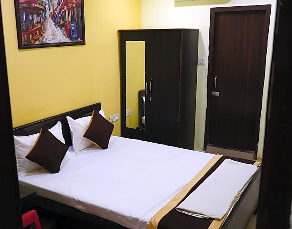 Atithi Niwas – Allahabad, MD