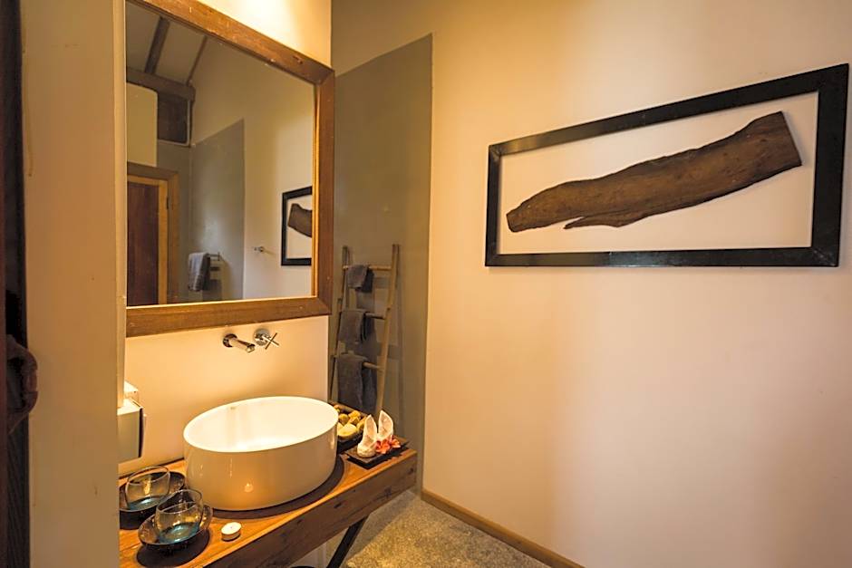 Kampot River Residence