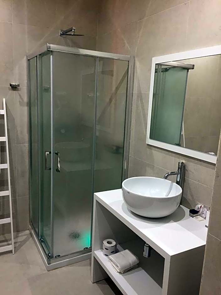 Gatto Bianco Duchessa