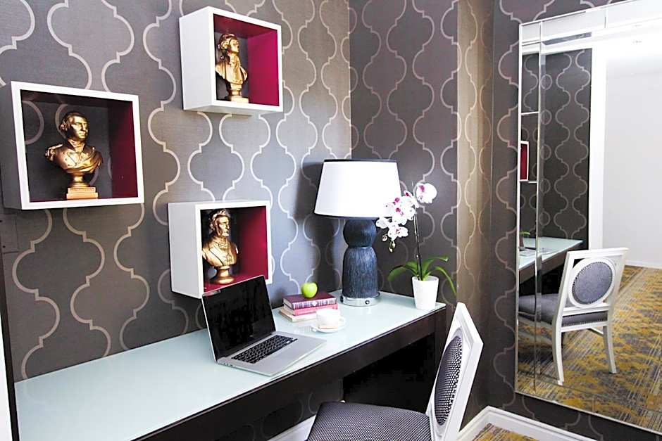 The Churchill Hotel near Embassy Row