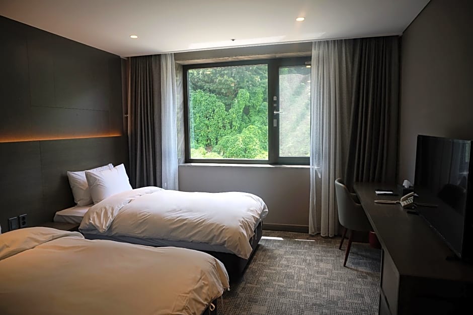 Mudeung Park Hotel