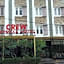 CREW EXPRESS Hotel