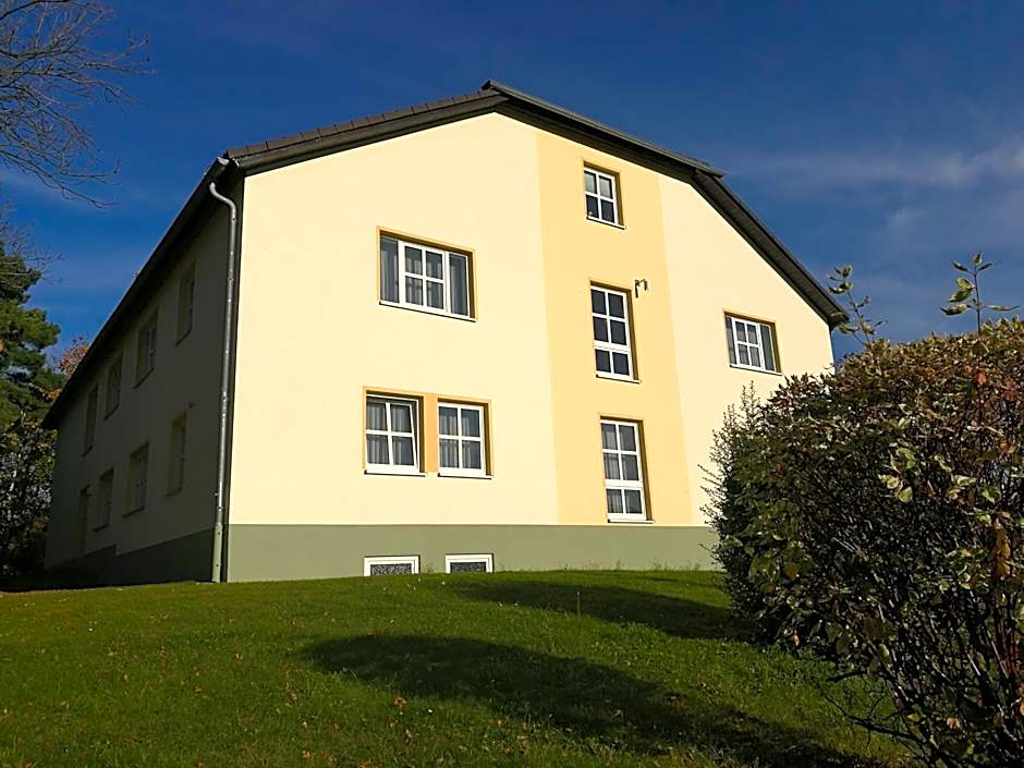 Hotel & Restaurant Bergfried
