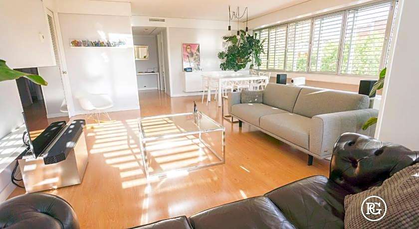 Apartmentos Eurobuilding 2
