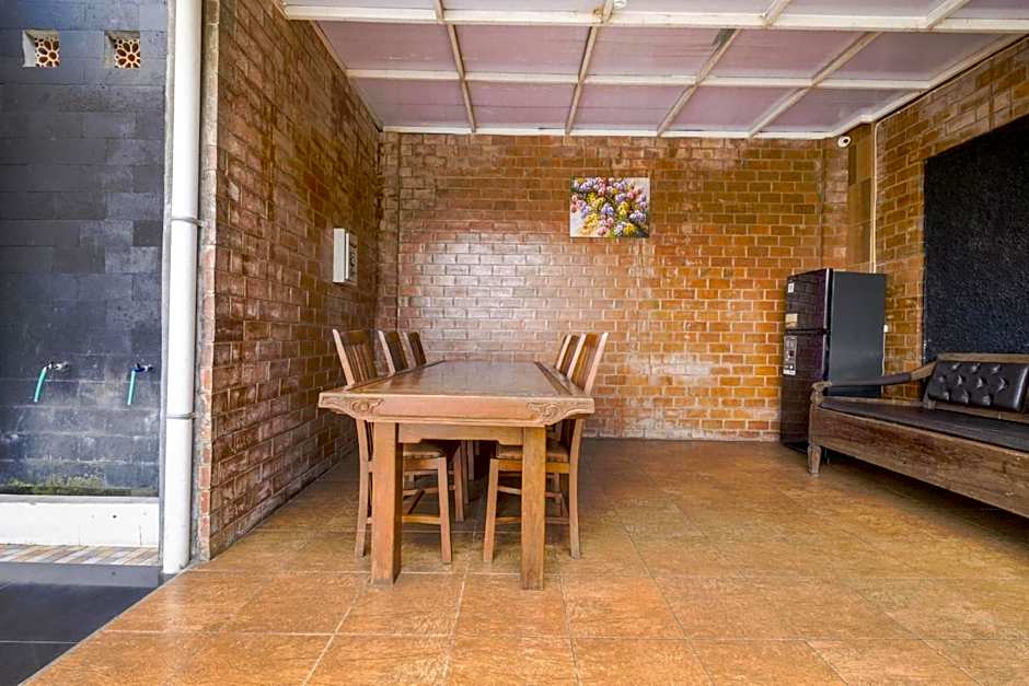 Hotel O Prambanan Near Prambanan Temple