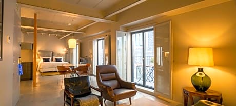 Deluxe Loft with Balcony