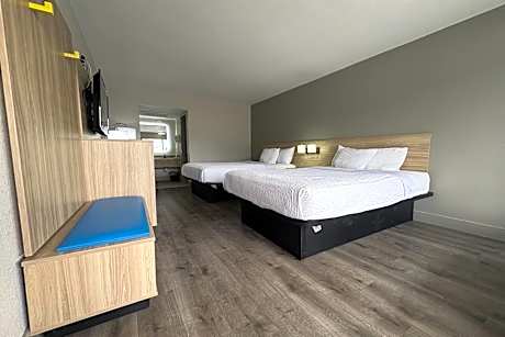 Double Room with Two Double Beds - Non-Smoking