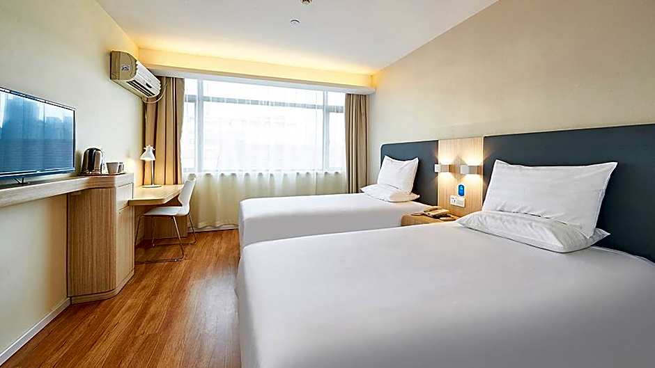 Hanting Express Chengdu Lingshiguan Road – Chengdu, IL