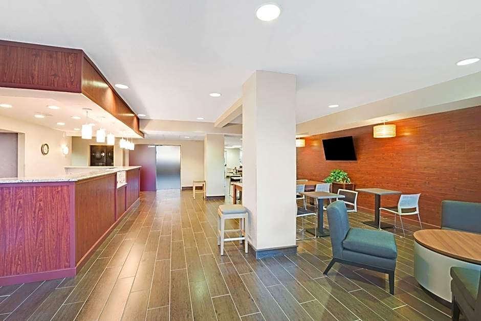 Microtel Inn & Suites By Wyndham Urbandale/Des Moines