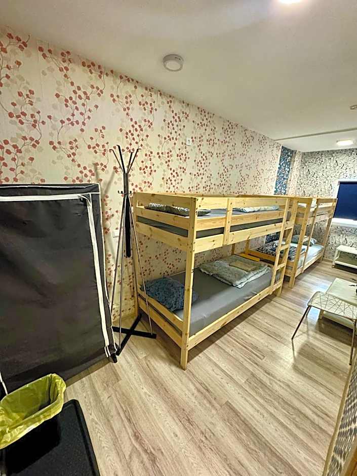 Barcelona Hostel & Pub