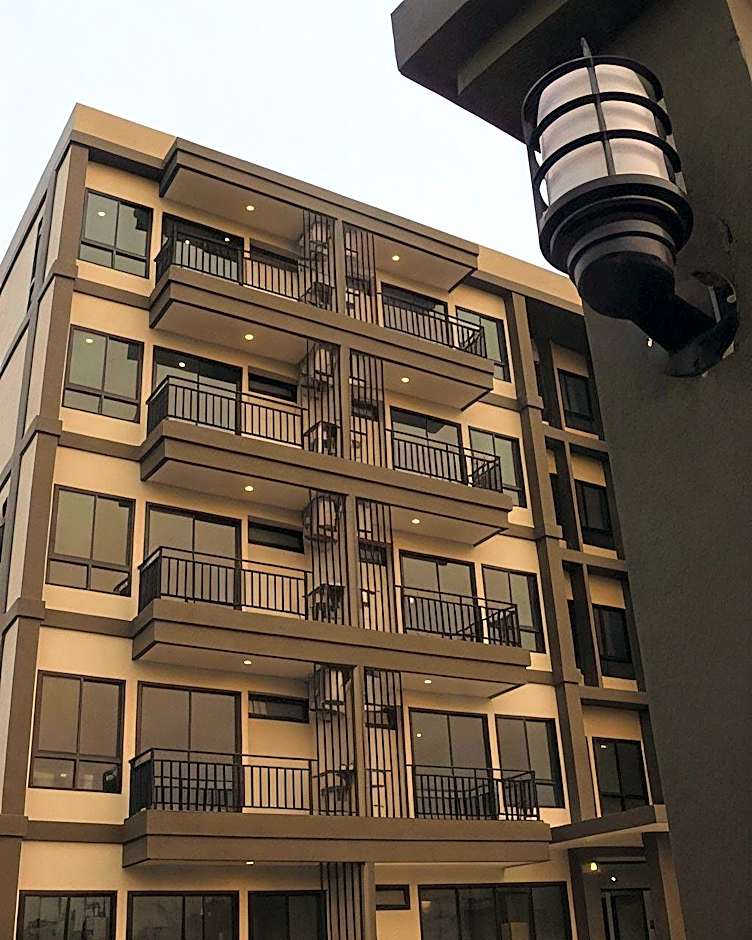 The Residence Thepkanjana