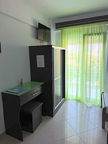 Double or Twin Room with Pool View