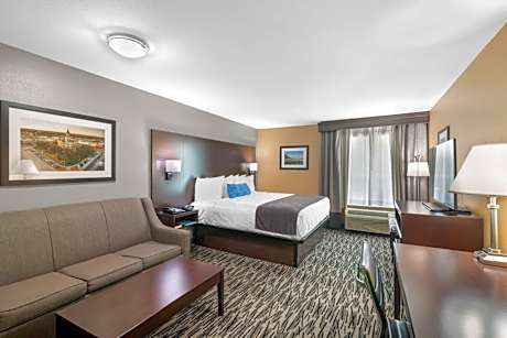 King Room with Bath Tub - Mobility Accessible