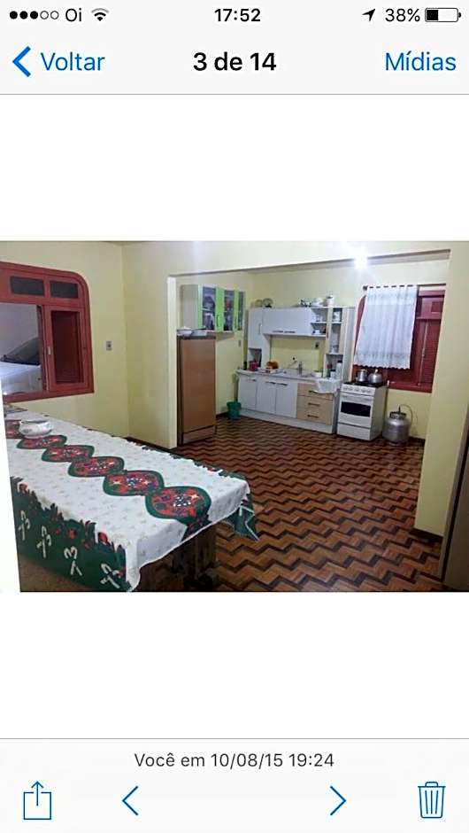 Bela casa, com internet, piscina e churrasqueira para descansar e desfrutar, dias de paz