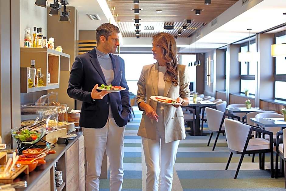 Lumière Hotel Pool & SPA