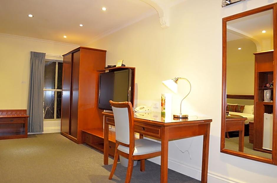 Best Western Plus Buckingham International