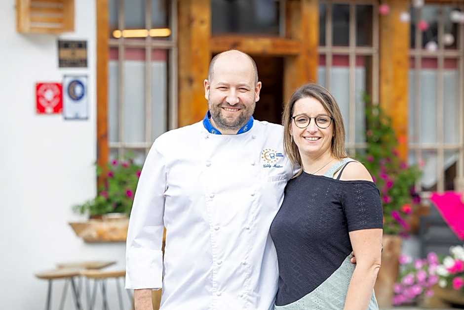 Hôtel Dents de Veisivi