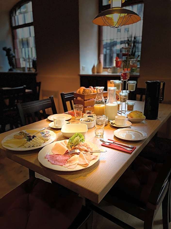 RATSKELLER Hotel & Restaurant