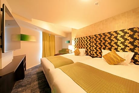 Deluxe Twin Room - Smoking - Extra Bed Provided for Fifth Adult