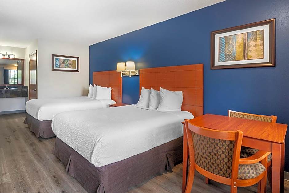 Photo 1 of 4 of 2 Double Beds, Accessible