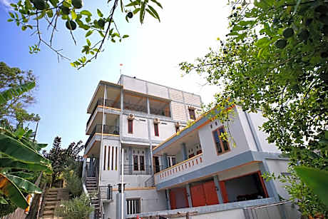 OYO 2343 Winolanto Guest House Syariah