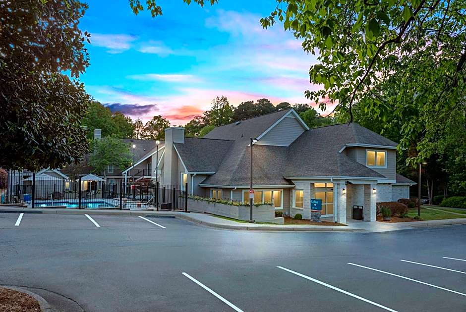 WaterWalk Extended Stay by Wyndham Atlanta Perimeter