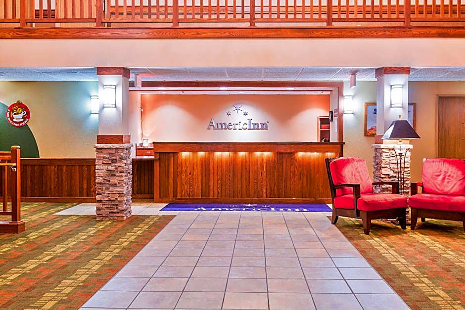 AmericInn by Wyndham Monmouth