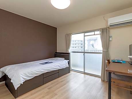 Single Room - Smoking