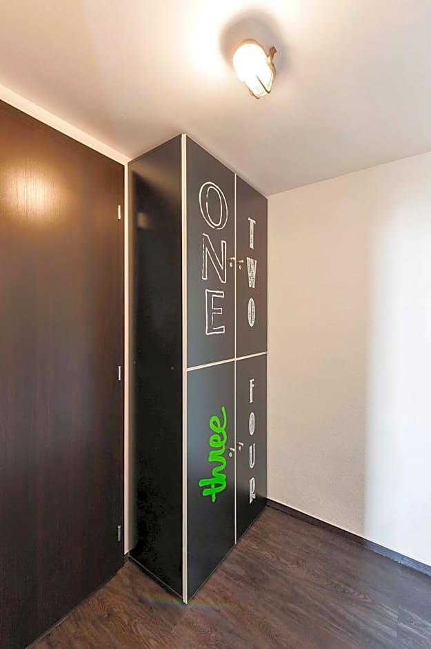 Adagio Hostel Basilica