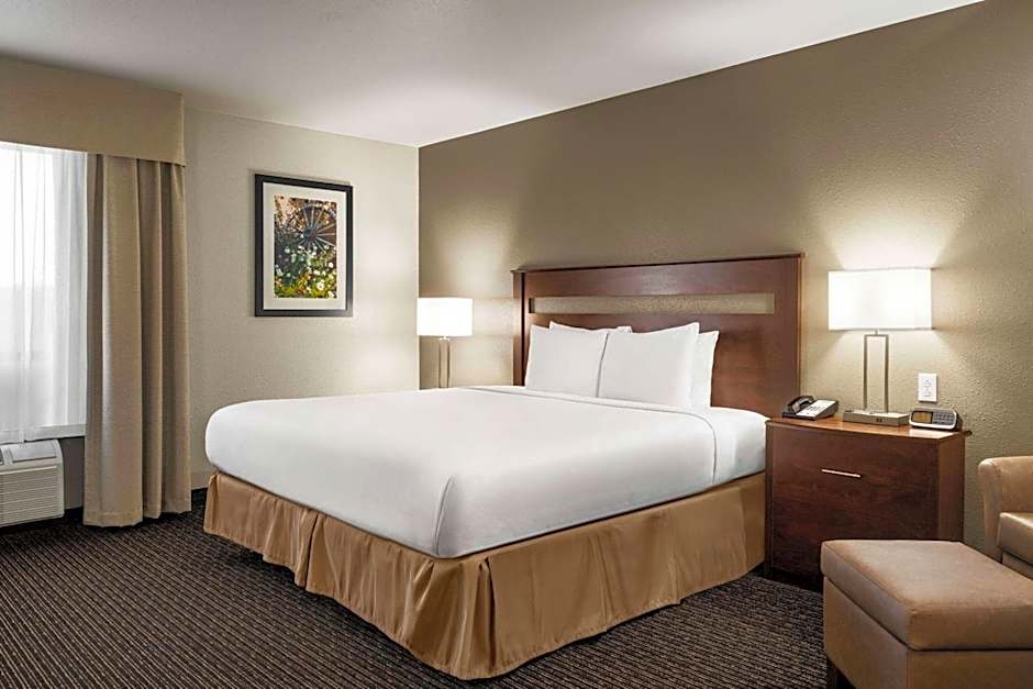 Travelodge by Wyndham Dexter