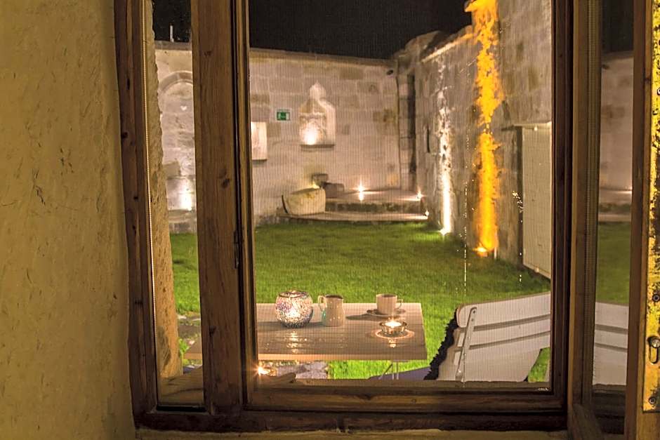 Azure Cave Suites - Cappadocia