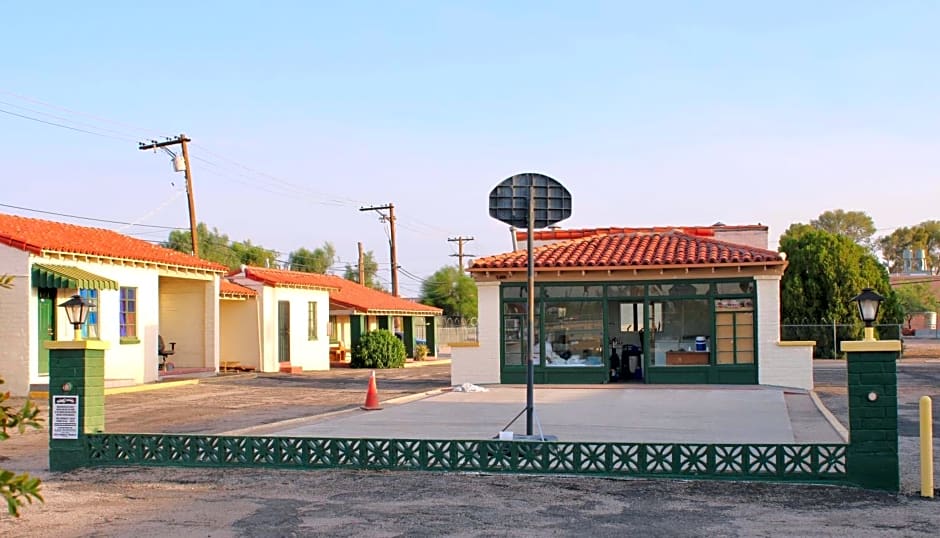 Economy Inn