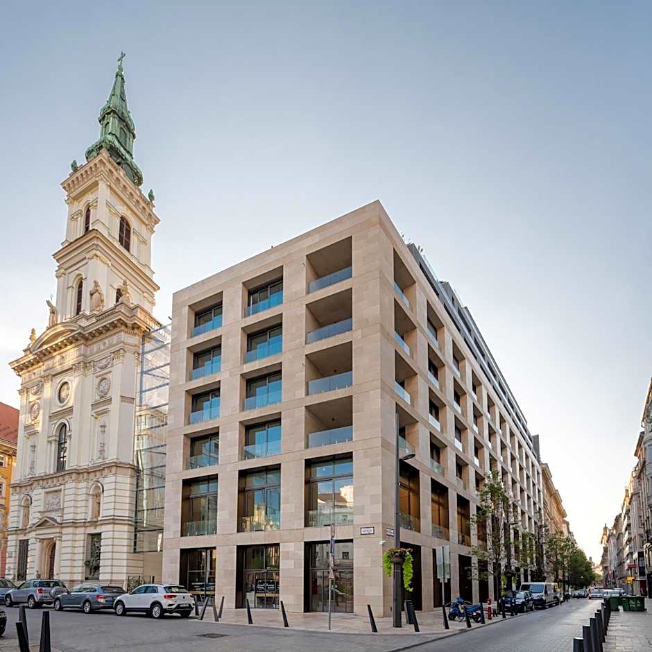 Emerald Hotel by Continental Group