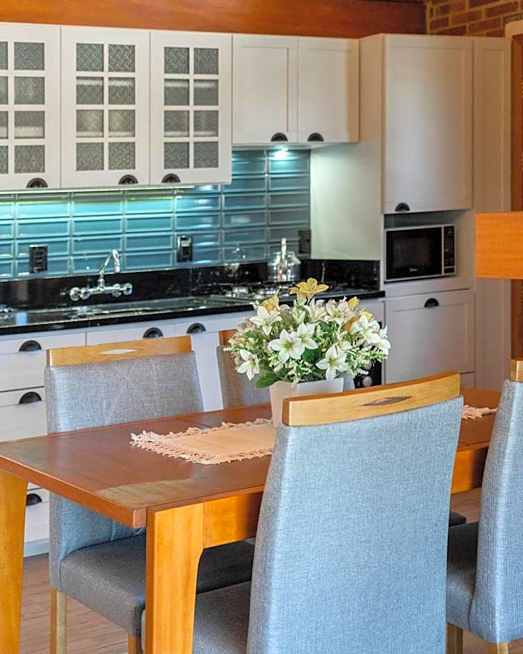 Vovô Emílio Chalés