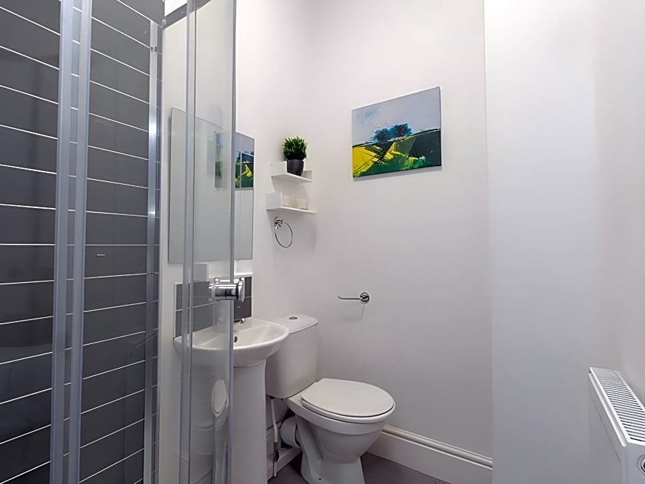 TownHouse @166 Ruskin Rd